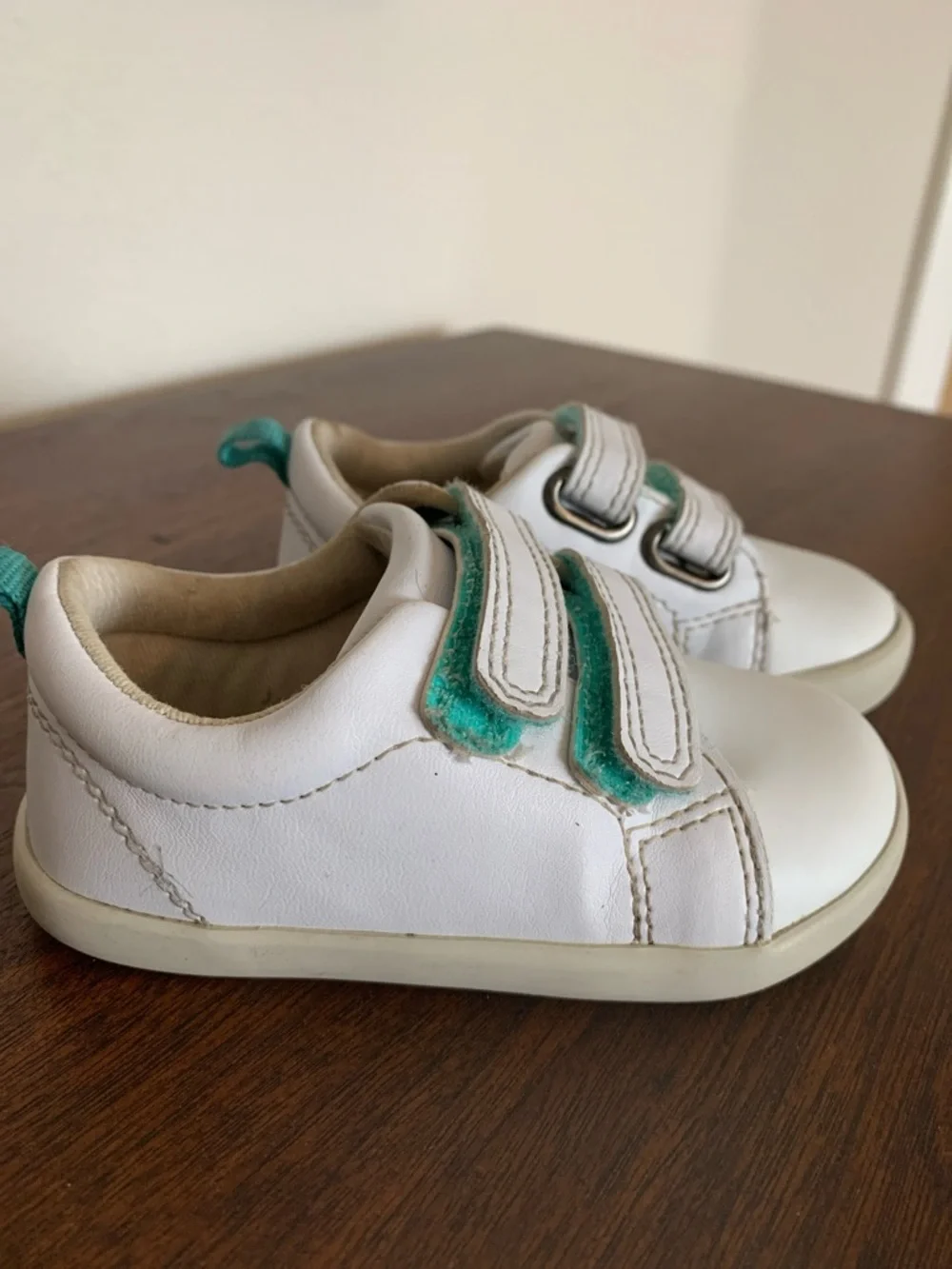 Ten Little Everyday Original in Simply White, Size 6.5 - Picture 6 of 8